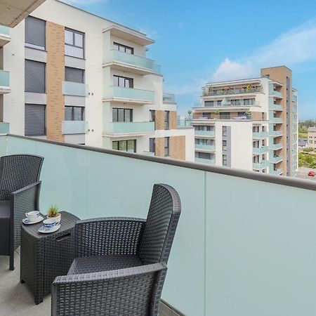 Ferienwohnung Rosewood Gold Oradea Exterior foto